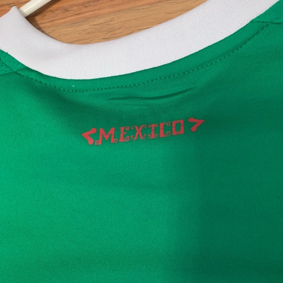 Men’s Large Mexico National Soccer Jersey - Picture 6 of 8